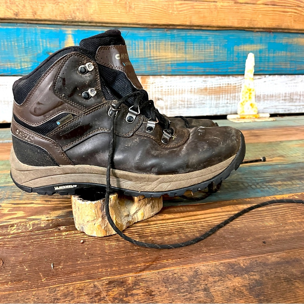 Hi-Tec I-Shield Altitude VI I Means hiking boots